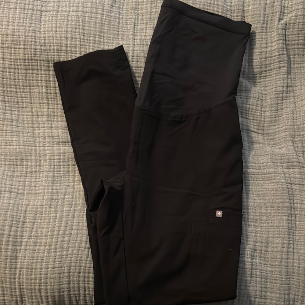 Women’s maternity figs yola scrub pants
